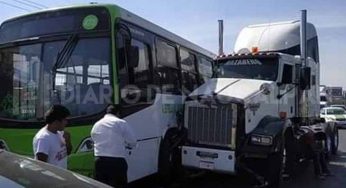 Impacta tráiler a autobús en la Toluca-Naucalpan